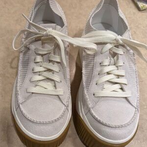 UGG Platform Tennis Shoes